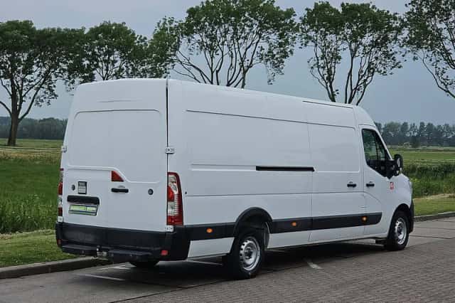 Renault Master (2024) thumbnail 3