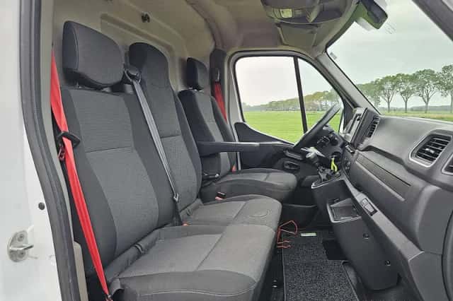 Renault Master (2024) thumbnail 6