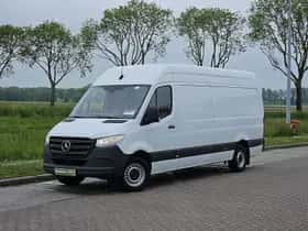 Mercedes-Benz Sprinter (2020) thumbnail 2