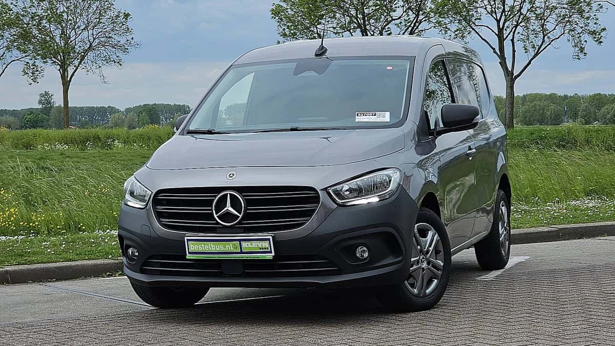 Mercedes-Benz Citan (2023) — foto 1