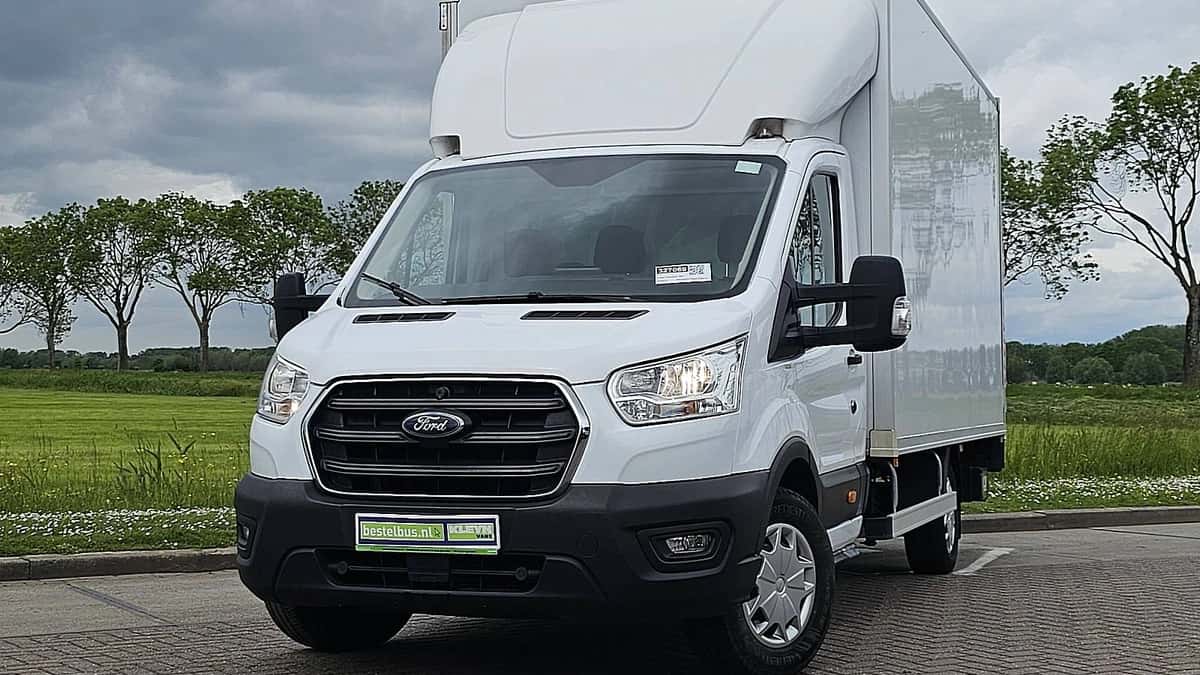 Ford Transit (2019) — foto 1