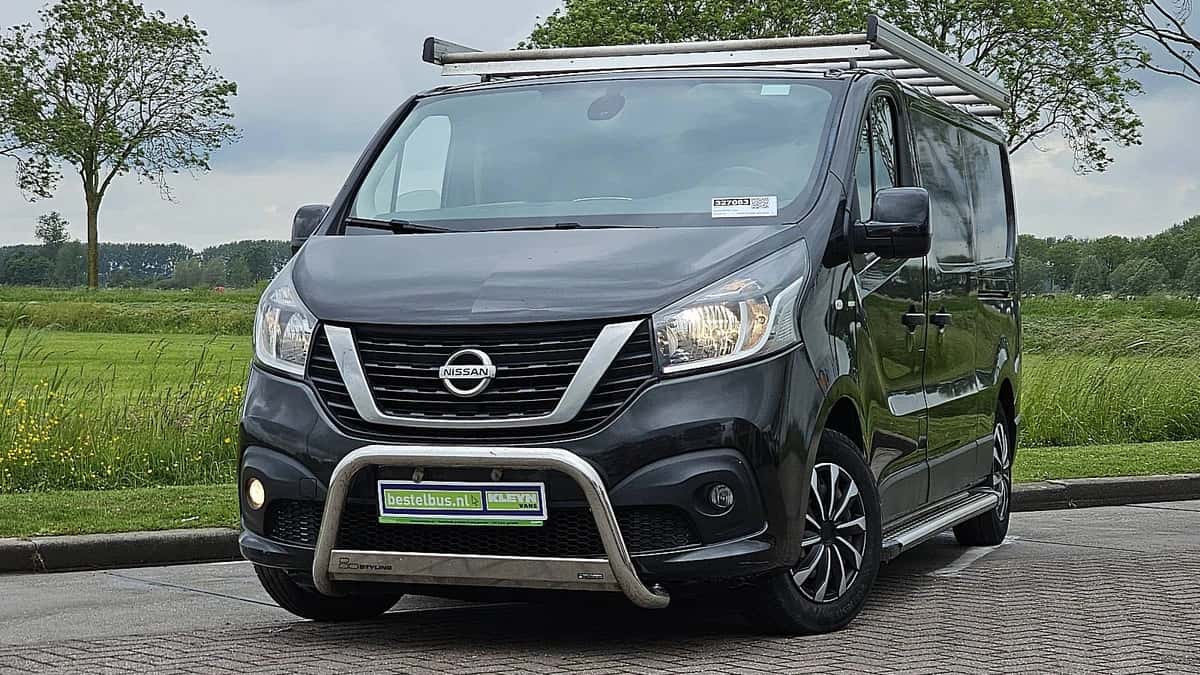 Nissan Nv (2018) — foto 1