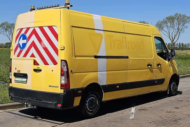 Renault Master (2018) thumbnail 3