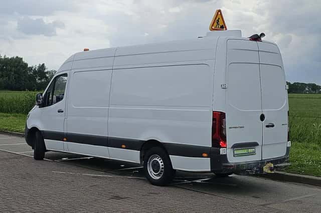 Mercedes-Benz Sprinter (2021) thumbnail 5