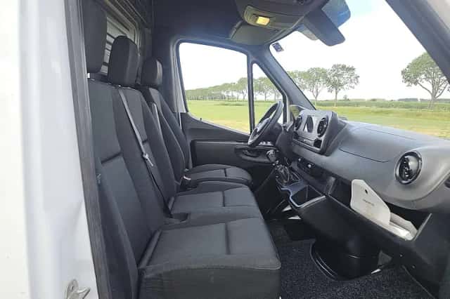 Mercedes-Benz Sprinter (2022) thumbnail 6