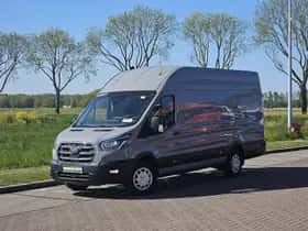 Ford E-Transit (2022) thumbnail 2