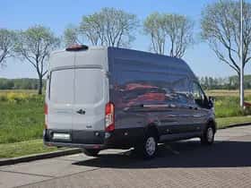 Ford E-Transit (2022) thumbnail 3