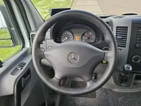 Mercedes-Benz Sprinter (2016) thumbnail 10