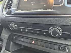 Opel Vivaro (2020) thumbnail 9