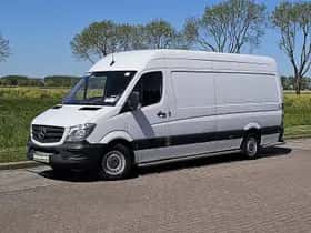 Mercedes-Benz Sprinter (2018) thumbnail 2