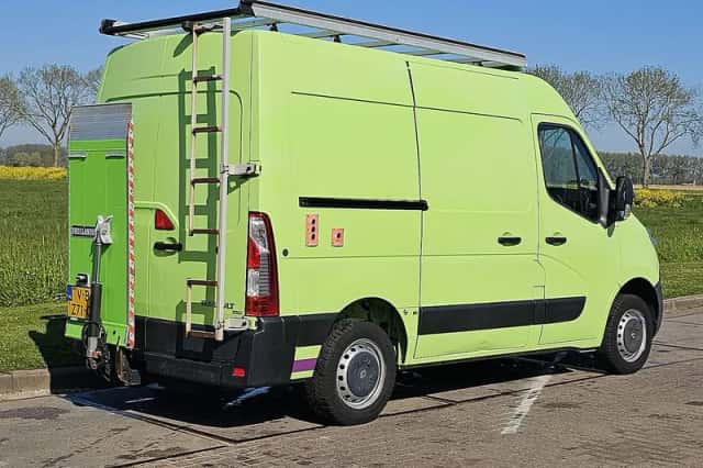 Renault Master (2019) thumbnail 3