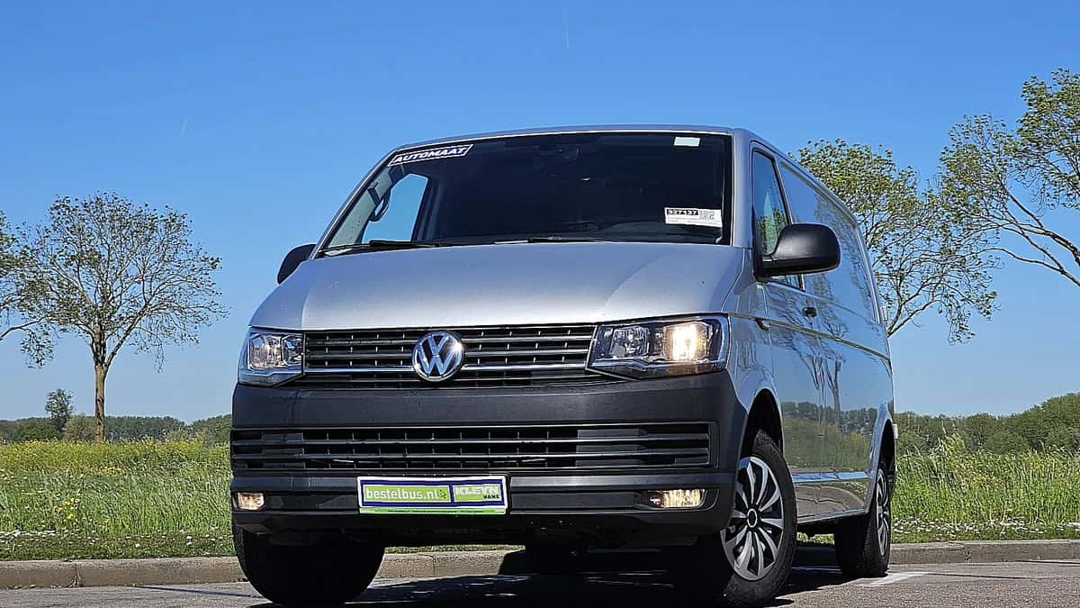 Volkswagen Transporter (2018) — foto 1