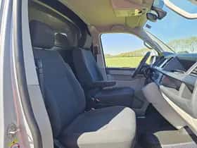 Volkswagen Transporter (2018) thumbnail 6