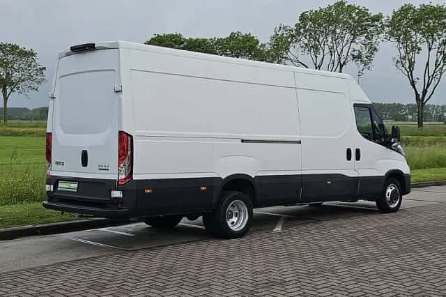 Iveco Daily (2022) thumbnail 3