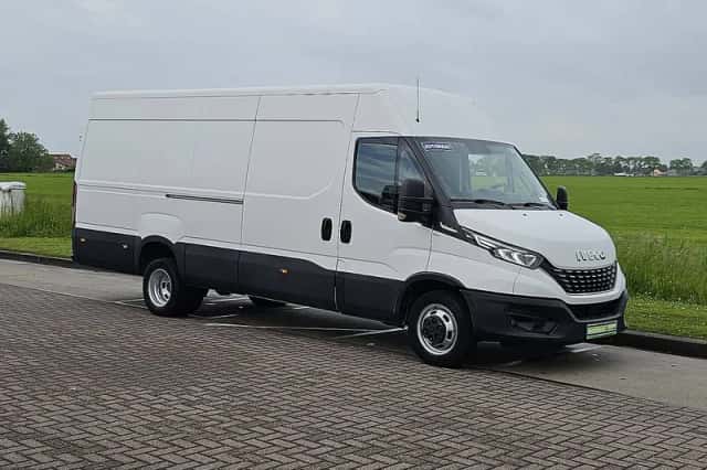 Iveco Daily (2022) thumbnail 4