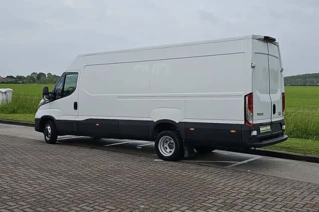 Iveco Daily (2022) thumbnail 5