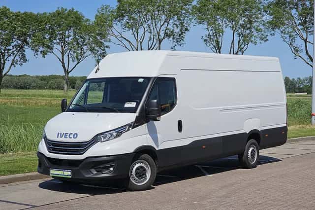 Iveco Daily (2023) thumbnail 2