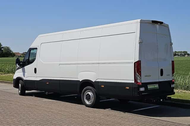 Iveco Daily (2023) thumbnail 5