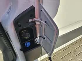 Volkswagen Crafter (2022) thumbnail 18