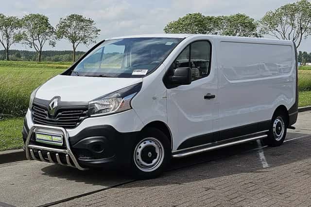 Renault Trafic (2019) thumbnail 2