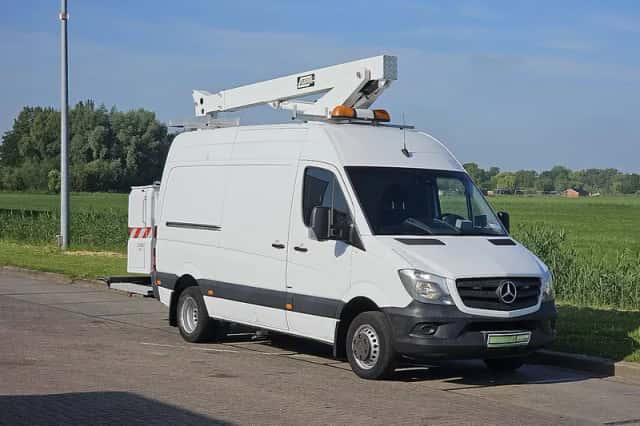 Mercedes-Benz Sprinter (2017) thumbnail 4