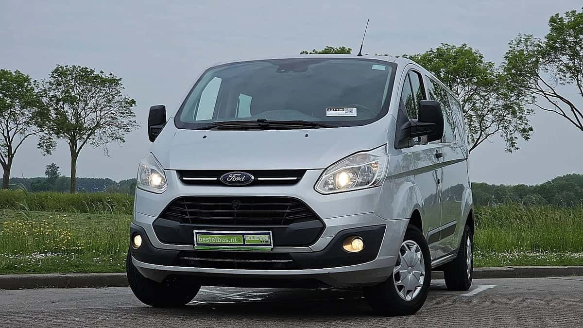 Ford Transit (2017) — foto 1