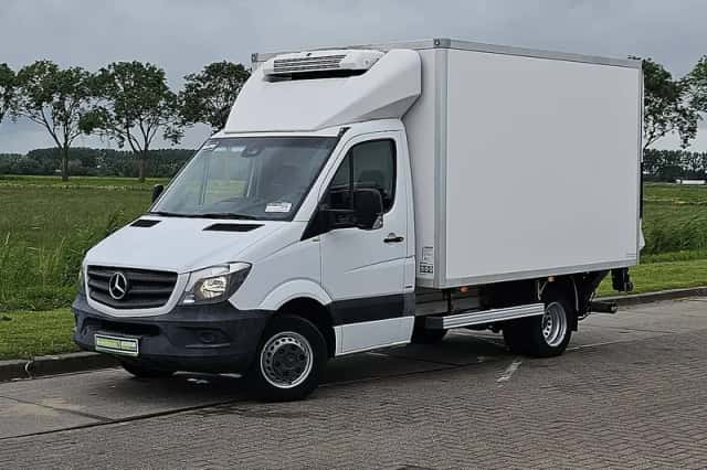 Mercedes-Benz Sprinter (2015) thumbnail 2