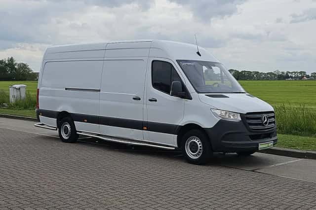 Mercedes-Benz Sprinter (2019) thumbnail 4