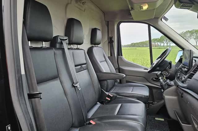 Ford Transit (2022) thumbnail 6