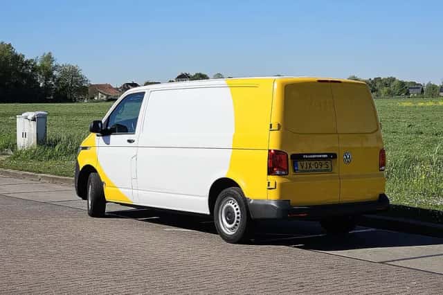 Volkswagen Transporter (2021) thumbnail 5