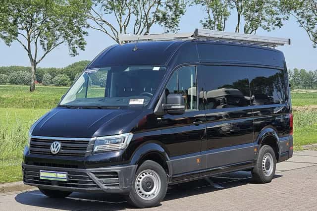 Volkswagen Crafter (2021) thumbnail 2