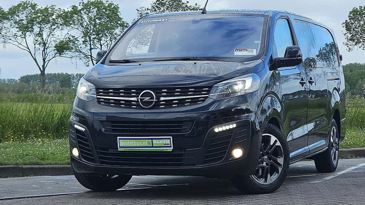 Opel Vivaro (2021) — foto 1