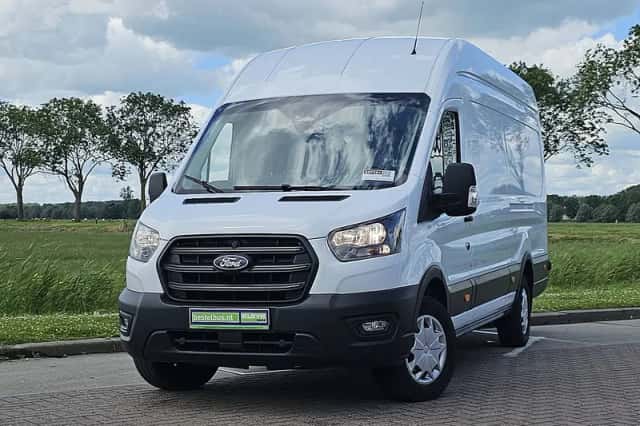 Ford Transit (2024) thumbnail 1
