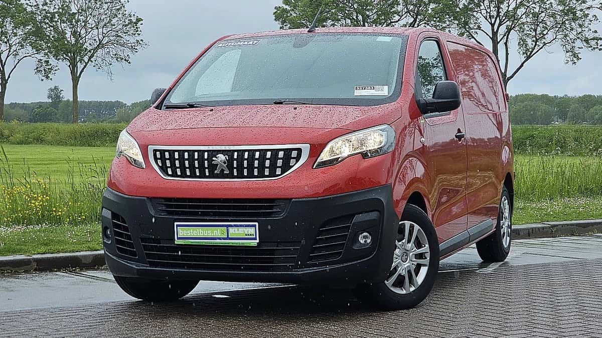 Peugeot Expert (2016) — foto 1