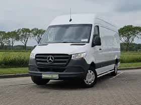 Mercedes-Benz Sprinter (2023)