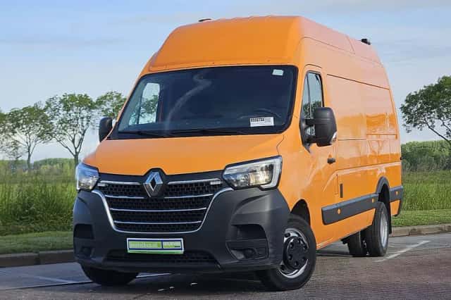 Renault Master (2022) thumbnail 1