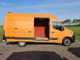 Renault Master (2022) thumbnail 16