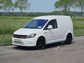 Volkswagen Caddy (2017) thumbnail 2