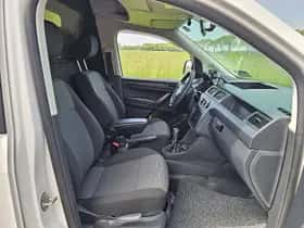 Volkswagen Caddy (2017) thumbnail 6