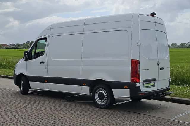 Mercedes-Benz Sprinter (2021) thumbnail 5