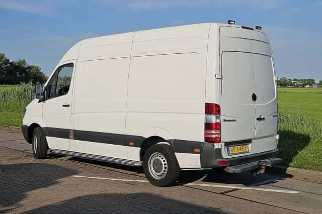 Mercedes-Benz Sprinter (2012) thumbnail 5