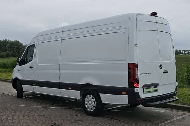 Mercedes-Benz eSprinter (2026) thumbnail 5