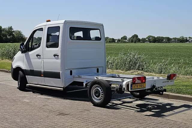 Mercedes-Benz Sprinter (2023) thumbnail 5