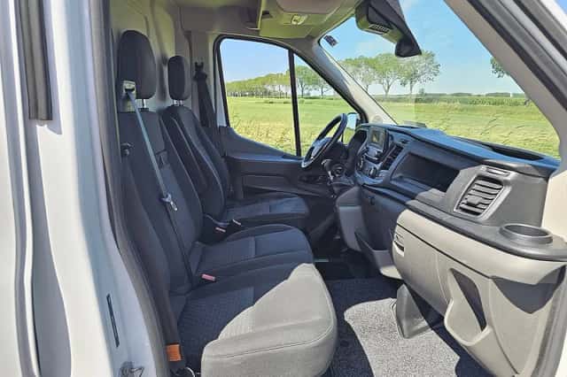 Ford Transit (2022) thumbnail 6