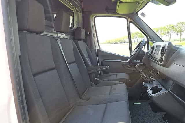 Mercedes-Benz Sprinter (2022) thumbnail 6