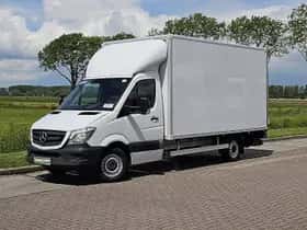 Mercedes-Benz Sprinter (2016) thumbnail 2