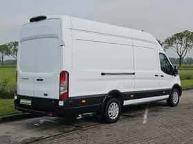 Ford Transit (2024) thumbnail 3