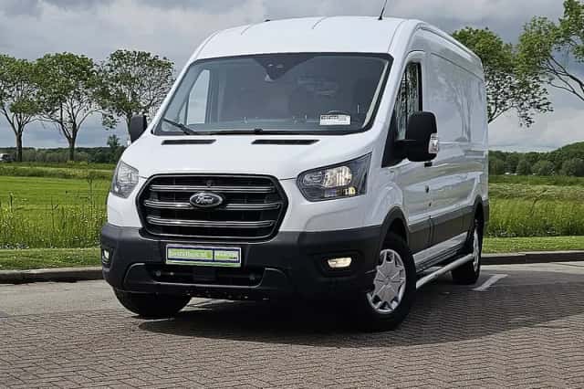 Ford Transit (2022) thumbnail 1