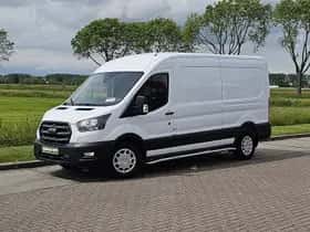Ford Transit (2022) thumbnail 2