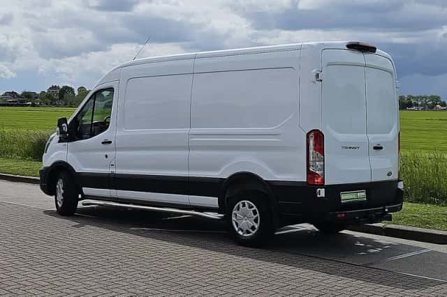 Ford Transit (2022) thumbnail 5